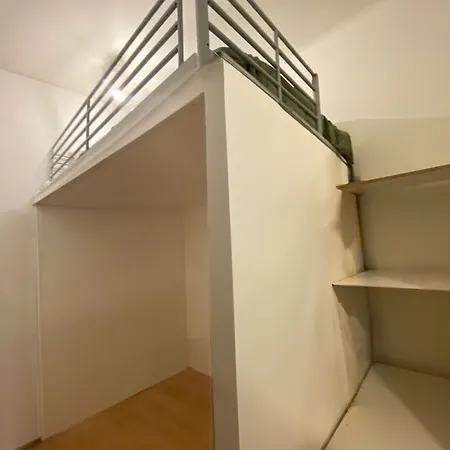 Mari House *